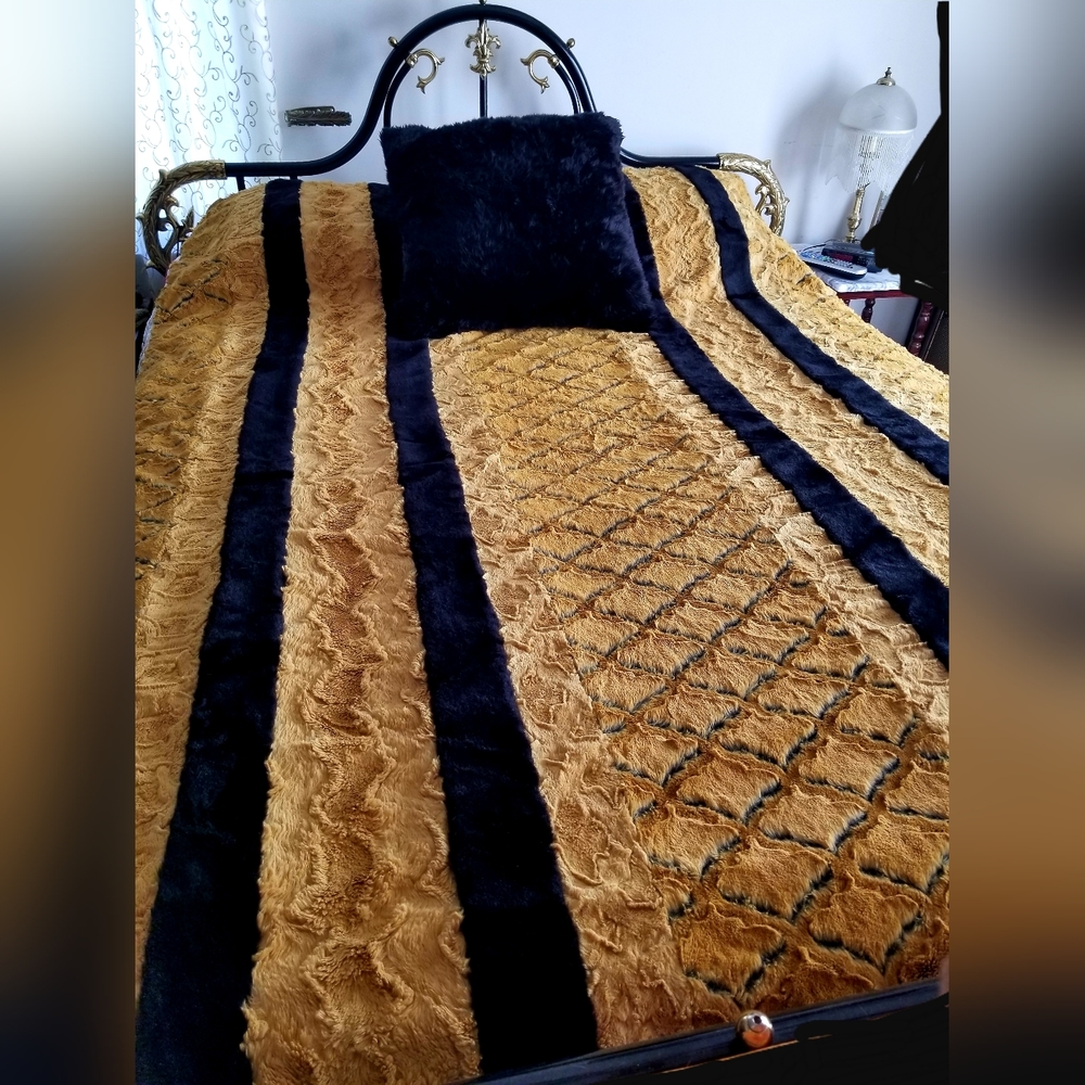 XL Waterfall Luxe Minky Blanket